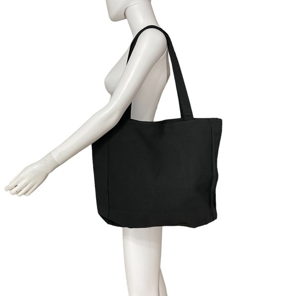 Mexican Oaxaca Black Floral embroidered tote bag
New - Picture 3 of 3